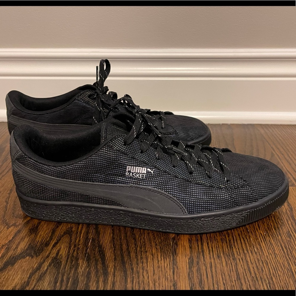 PUMA Men’s Black Sneakers
